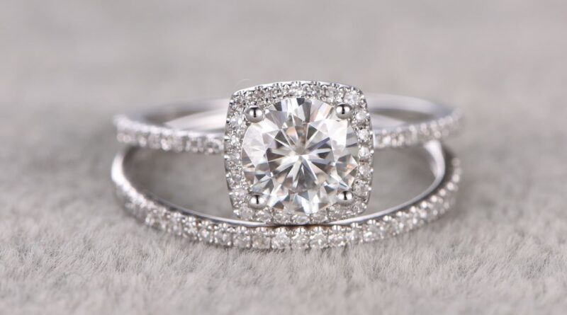 The Classiest Moissanite Bridal Sets on a Budget